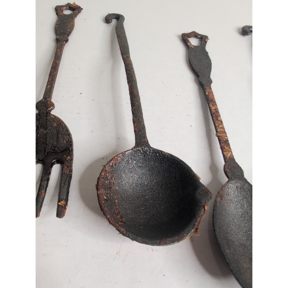 Lot Of 5 Vintage Cast Iron Kitchen Tools Taiwan Smelting Spoon Fork Hooks - Picture 5 of 11